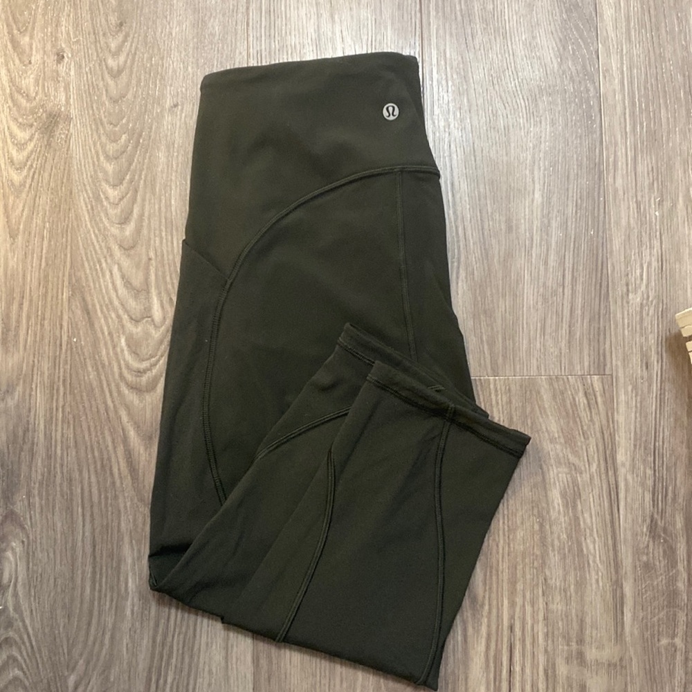 Lululemon Leggings (Size 8)